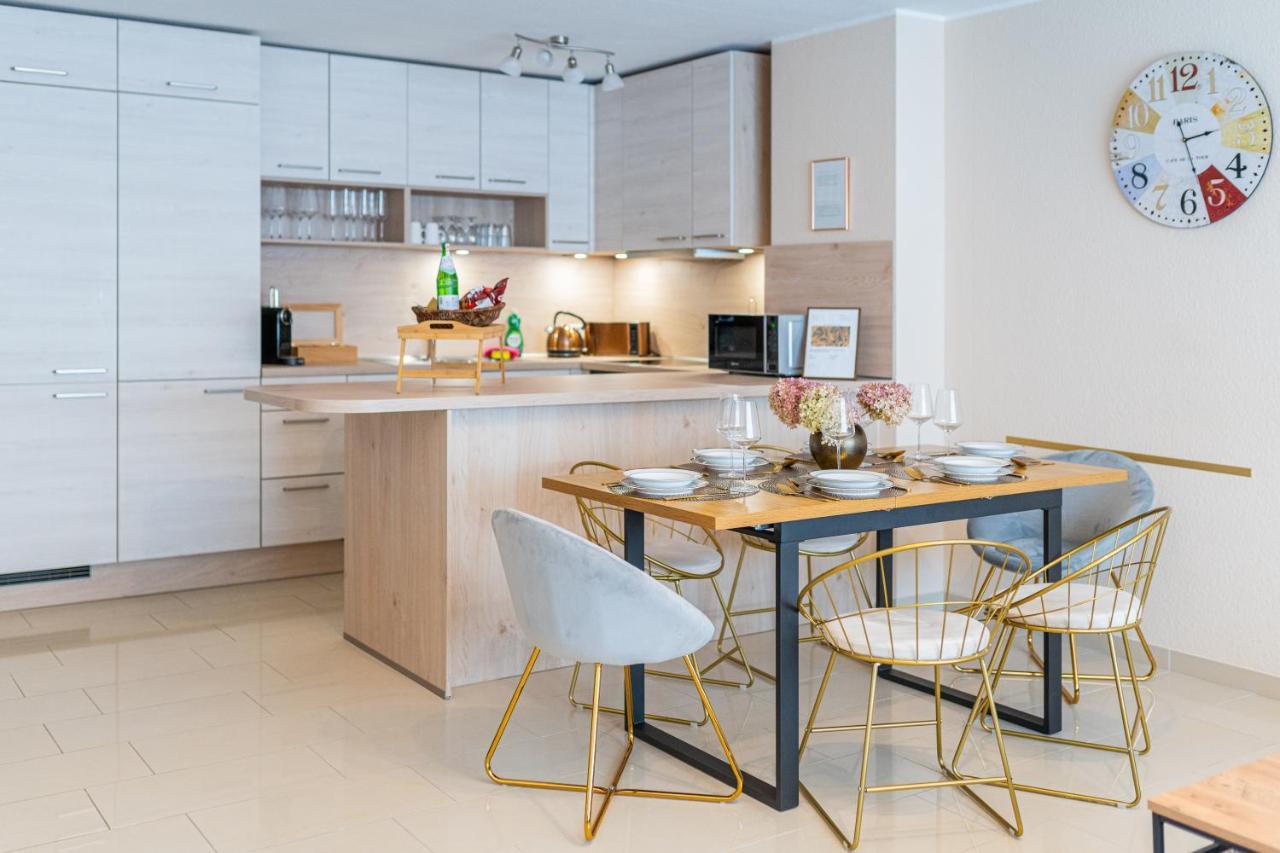 Golden Design Apartment Familie Business 6 Pers Buero Fitnessecke Naehe Messe Dus 1000 Mbit Duisburg Kültér fotó
