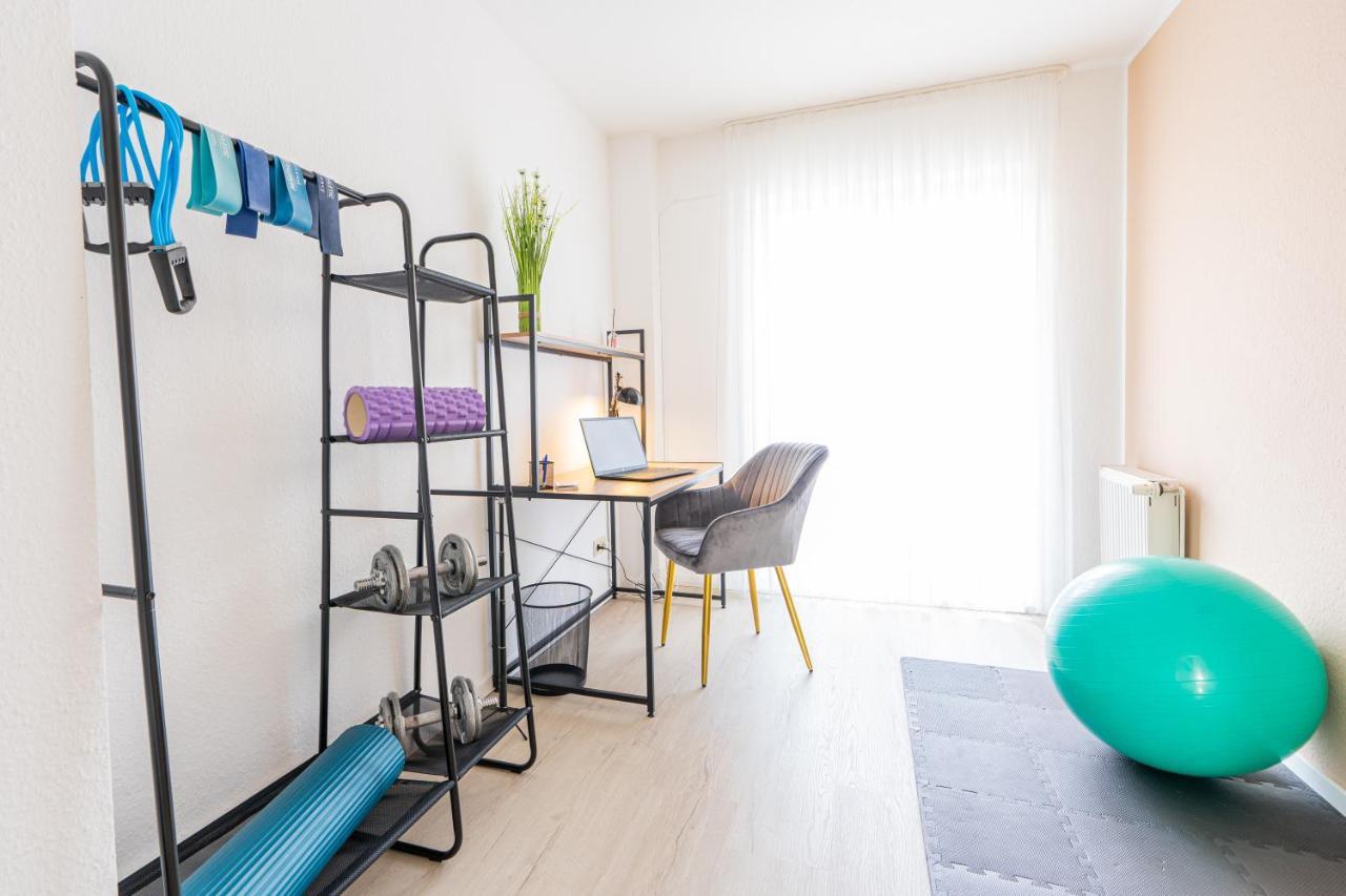 Golden Design Apartment Familie Business 6 Pers Buero Fitnessecke Naehe Messe Dus 1000 Mbit Duisburg Kültér fotó