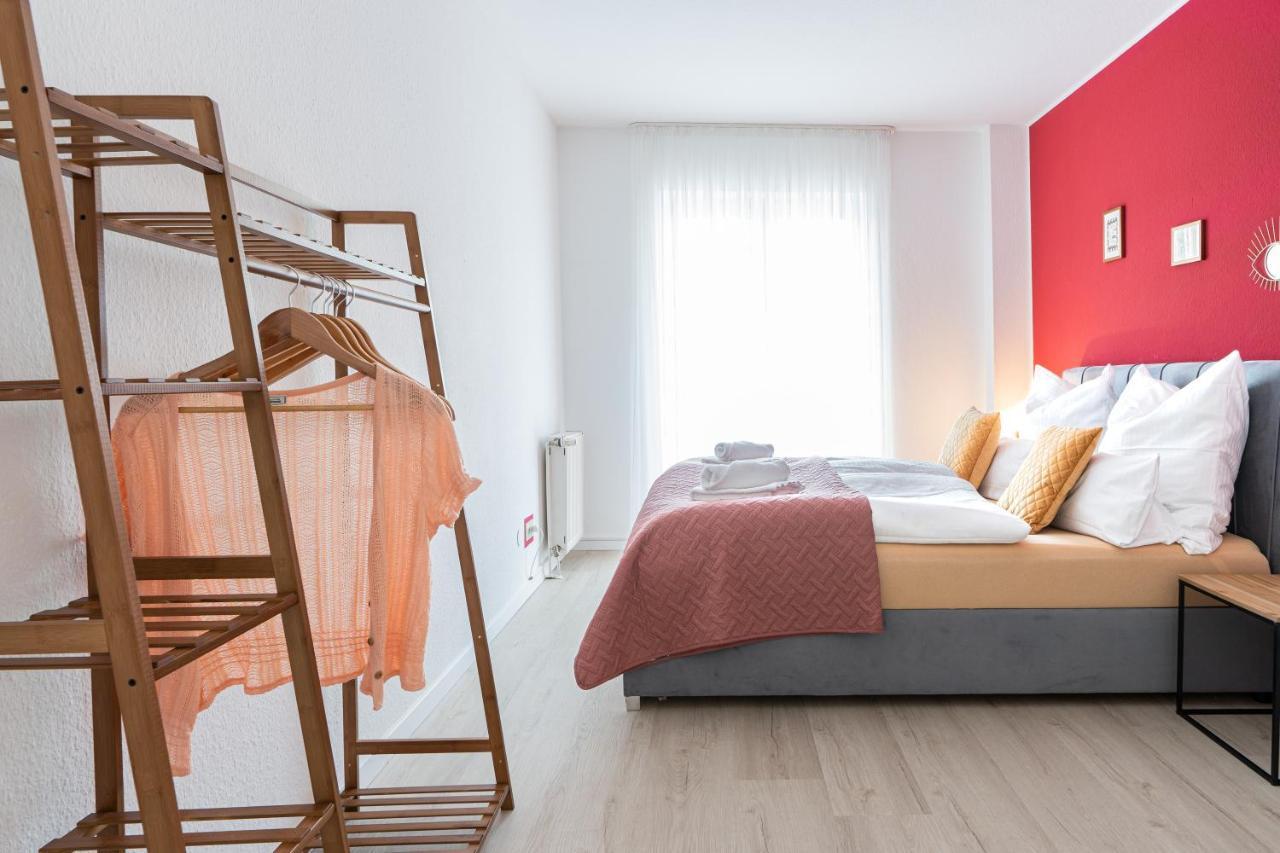 Golden Design Apartment Familie Business 6 Pers Buero Fitnessecke Naehe Messe Dus 1000 Mbit Duisburg Kültér fotó