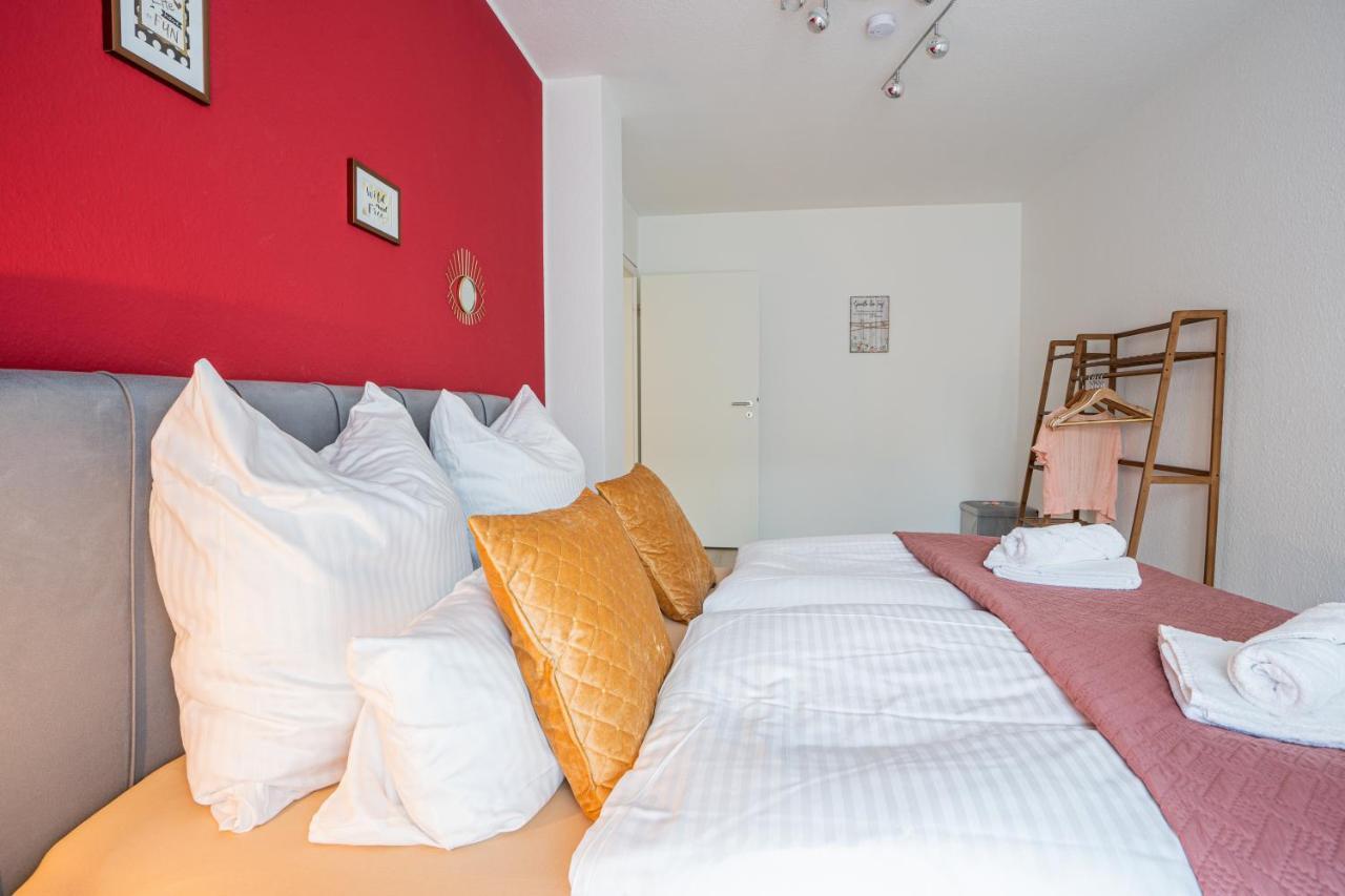 Golden Design Apartment Familie Business 6 Pers Buero Fitnessecke Naehe Messe Dus 1000 Mbit Duisburg Kültér fotó
